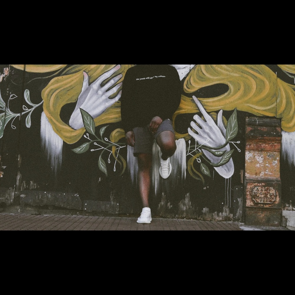 Black printed X-Large hoodie - Picture 3 of 7